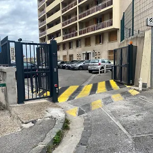 Appartement T4 A Deux Pas De La Gare St Charles, Marseille